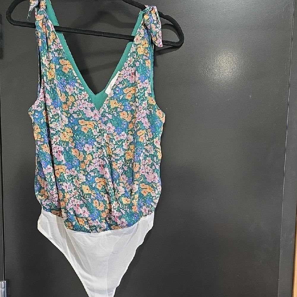 Lush Floral Bodysuit - Green and White